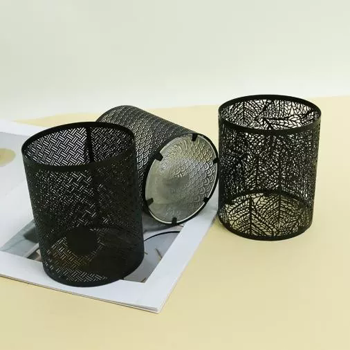 ஒரு கருப்பு உலோக மெழுகுவர்த்தி வைத்திருப்பவரை பாணி மற்றும் செயல்பாட்டிற்கான தேர்வாக மாற்றுவது எது?