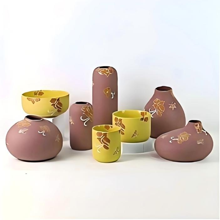 மட்பாண்டங்கள் மற்றும் இயற்கையின் இணைவின் தனித்துவமான அழகை நீங்கள் எப்போதாவது உணர்ந்திருக்கிறீர்களா?